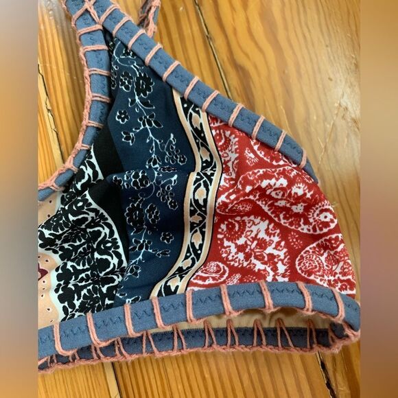 MinkPink Bikini Top - Picture 4 of 6